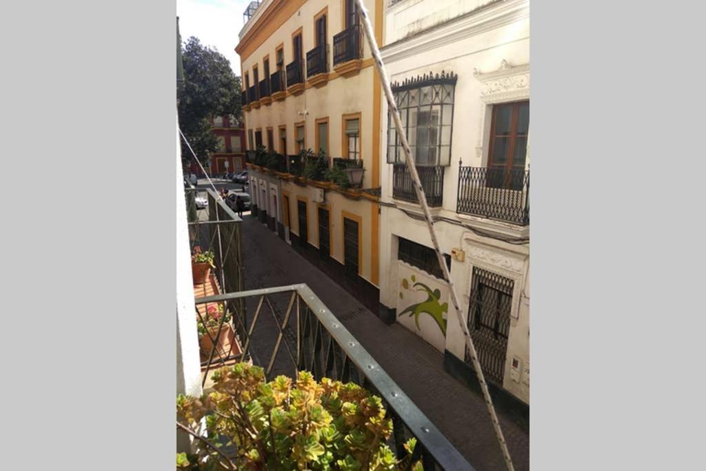 Apartamento Centro Encarnacion 1º D Seville Luaran gambar